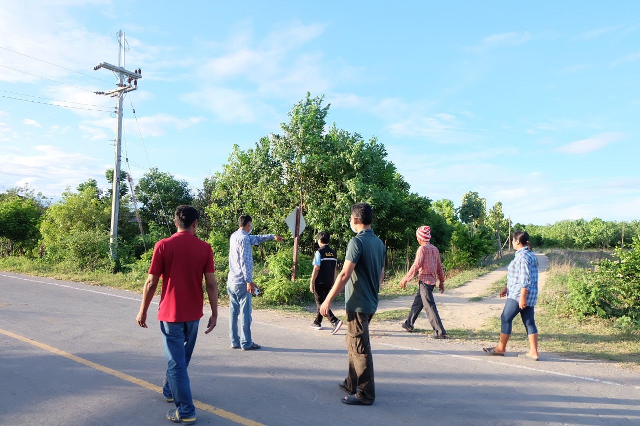 title - ผู้ตรวจราชการกรม ลงพื้นที่ตรวจสอบข้อเท็จจริง กรณีข้อร้องเรียนของเกษตรกรในเขตปฏิรูปที่ดินจังหวัดกาญจนบุรี